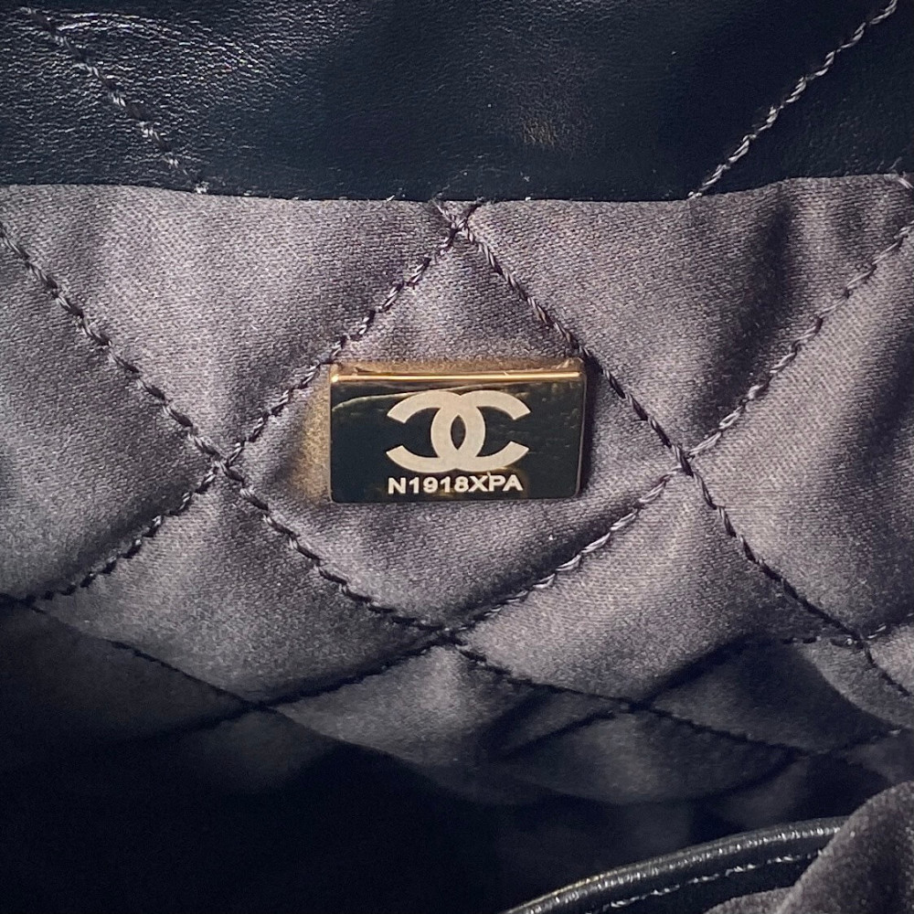Chanel Mini 22 Handbag Shiny Calfskin & Gold Metal Black 20cm