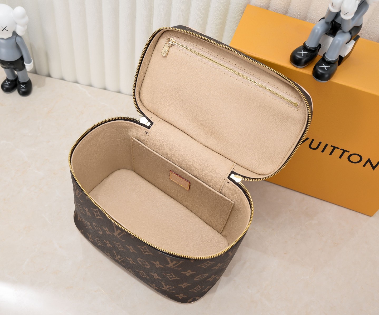 Louis Vuitton Nice Mini Toiletry Pouch 24Cm M44495