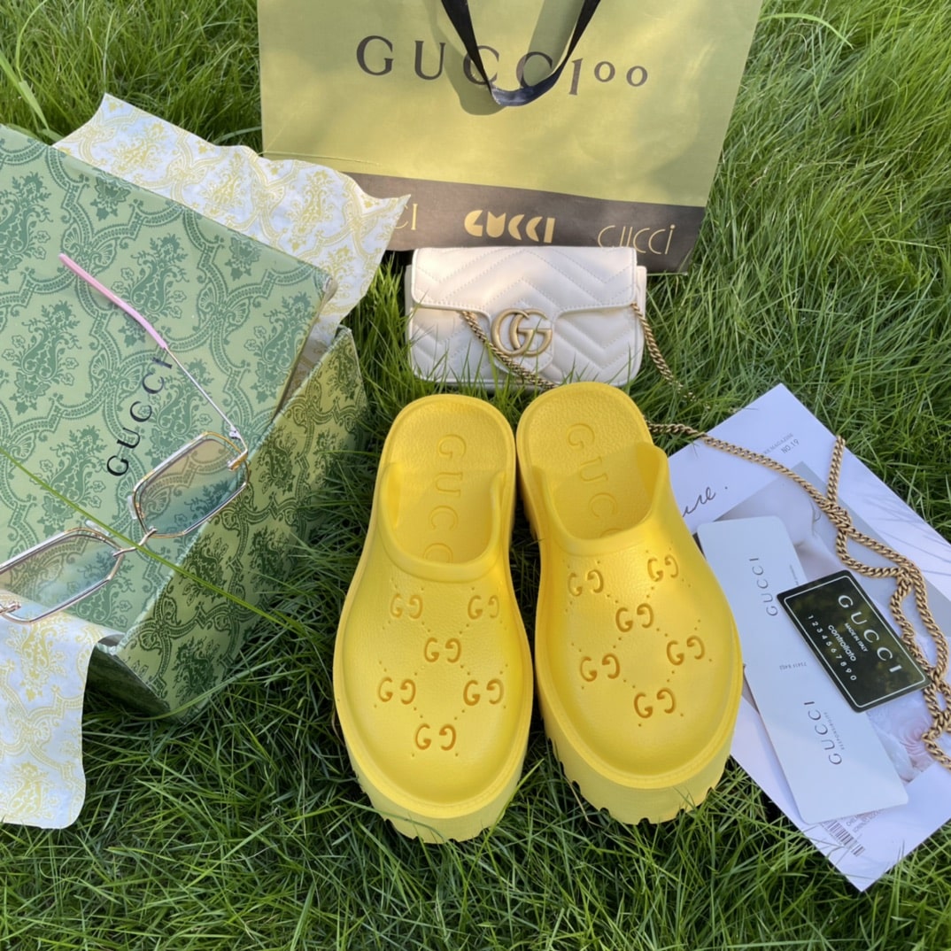 Gucci Men’S Slip On Sandal Yellow Gg Rubber