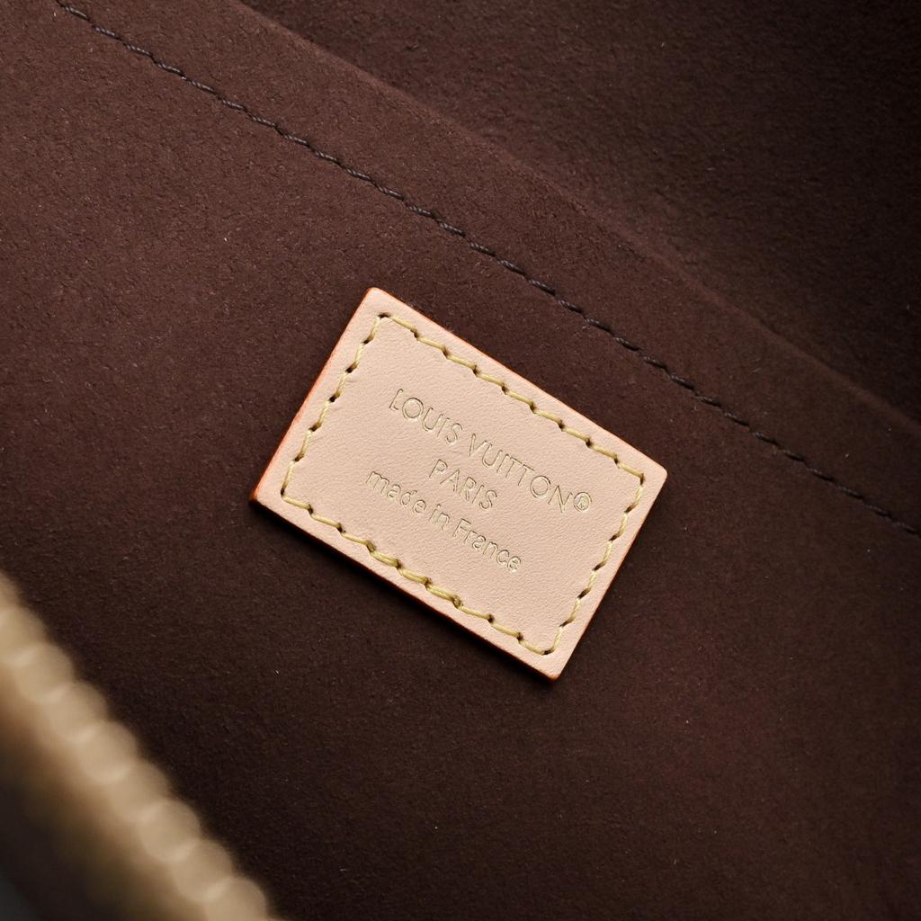 Louis Vuitton Squire PM Bag 30cm M28951