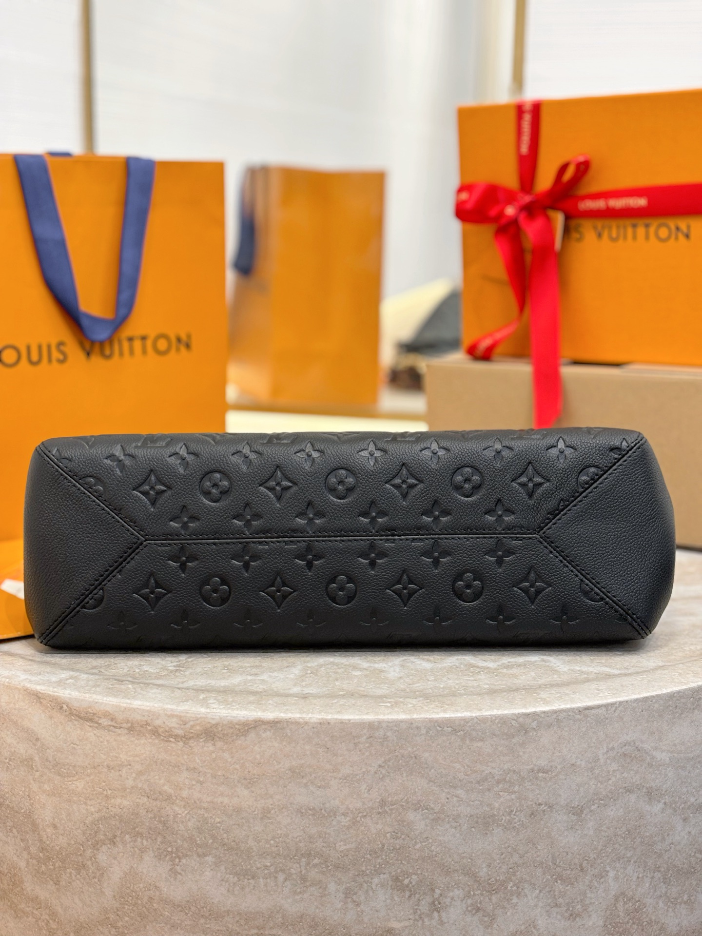 Louis Vuitton LV Anytime MM Monogram Empreinte Bag Black M14324 42cm/ 16.5in