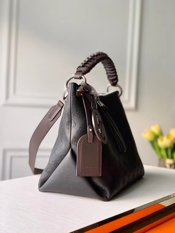 Louis Vuitton Beaubourg Hobo Mm 32Cm Black M56073