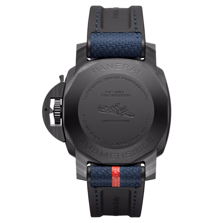 Panerai  Submersible Luna Rossa Carbotech™ 42mm PAM01563
