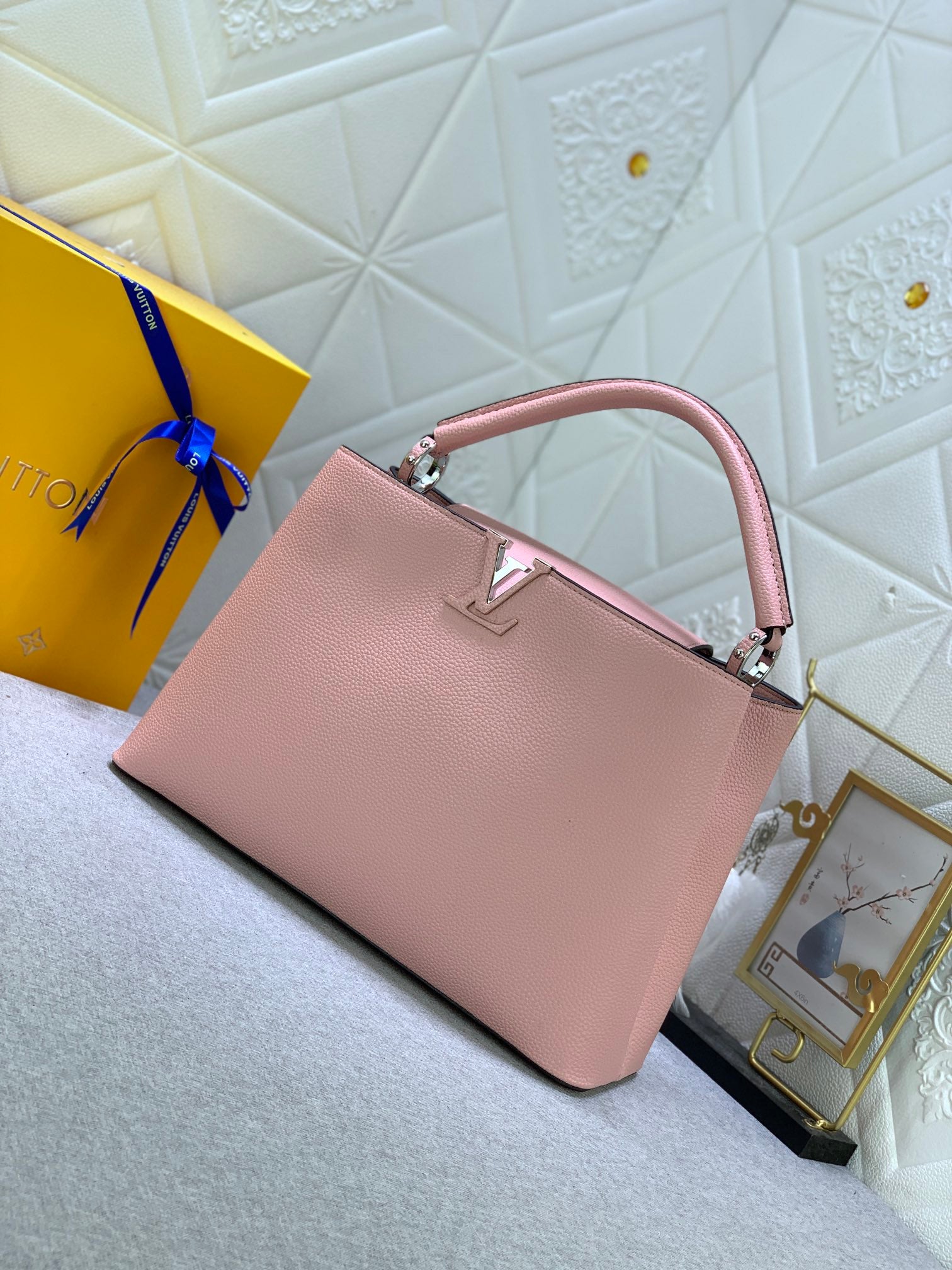 Louis Vuitton Capucines Mm Pink