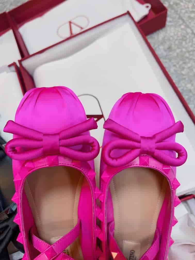 Valentino Garavani Rockstud Satin Ballerinas With Tone On Tone Studs Pink 3W2S0Hb6Mju Uwt