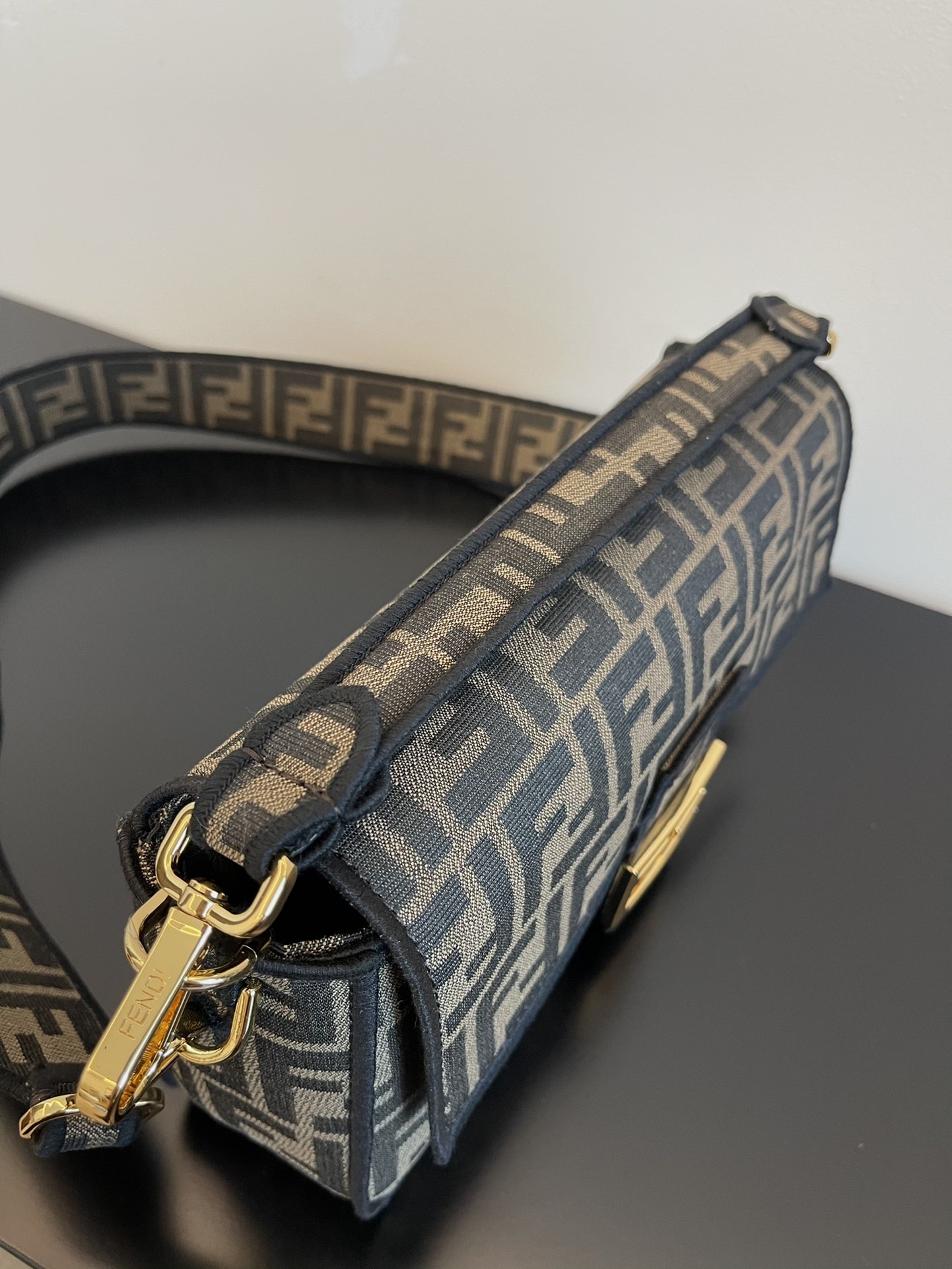 Fendi Baguette Jacquard Ff Fabric Bag 26Cm 8Br600A6V5F17U4