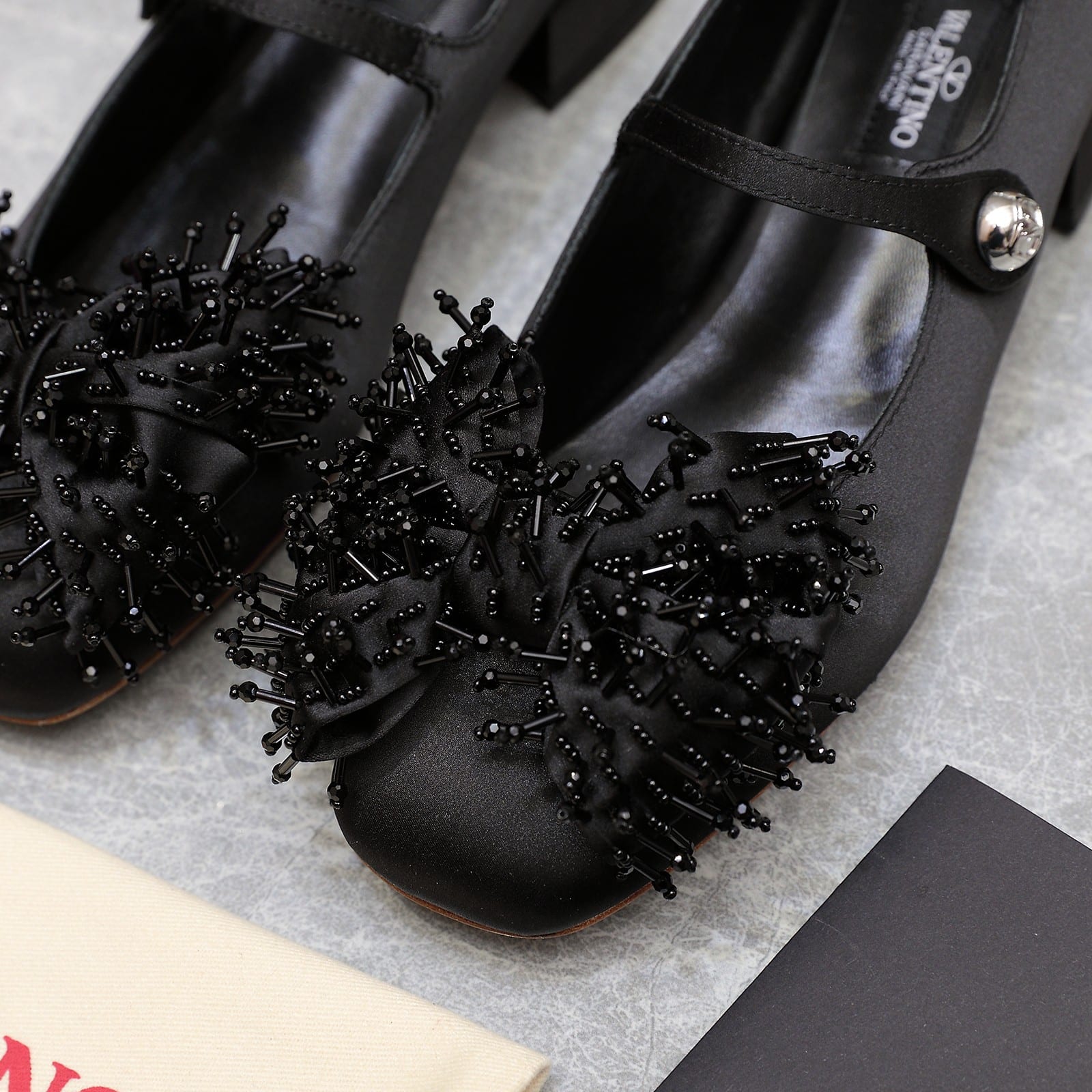 Valentino Garavani Bowjane Black 5W0S0Ki3Puf 0No