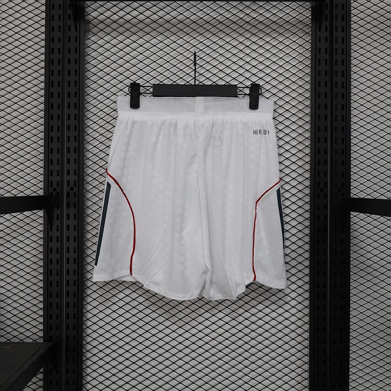 Player 2025-26 shorts Bayern Munchen shorts