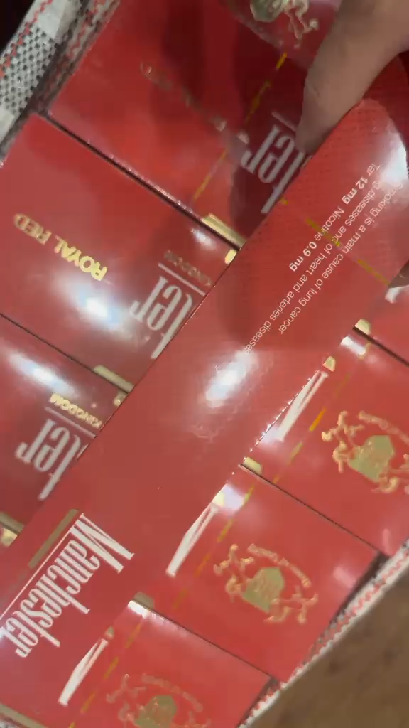 Manchester Royal Red x 10 Packs /1 Carton