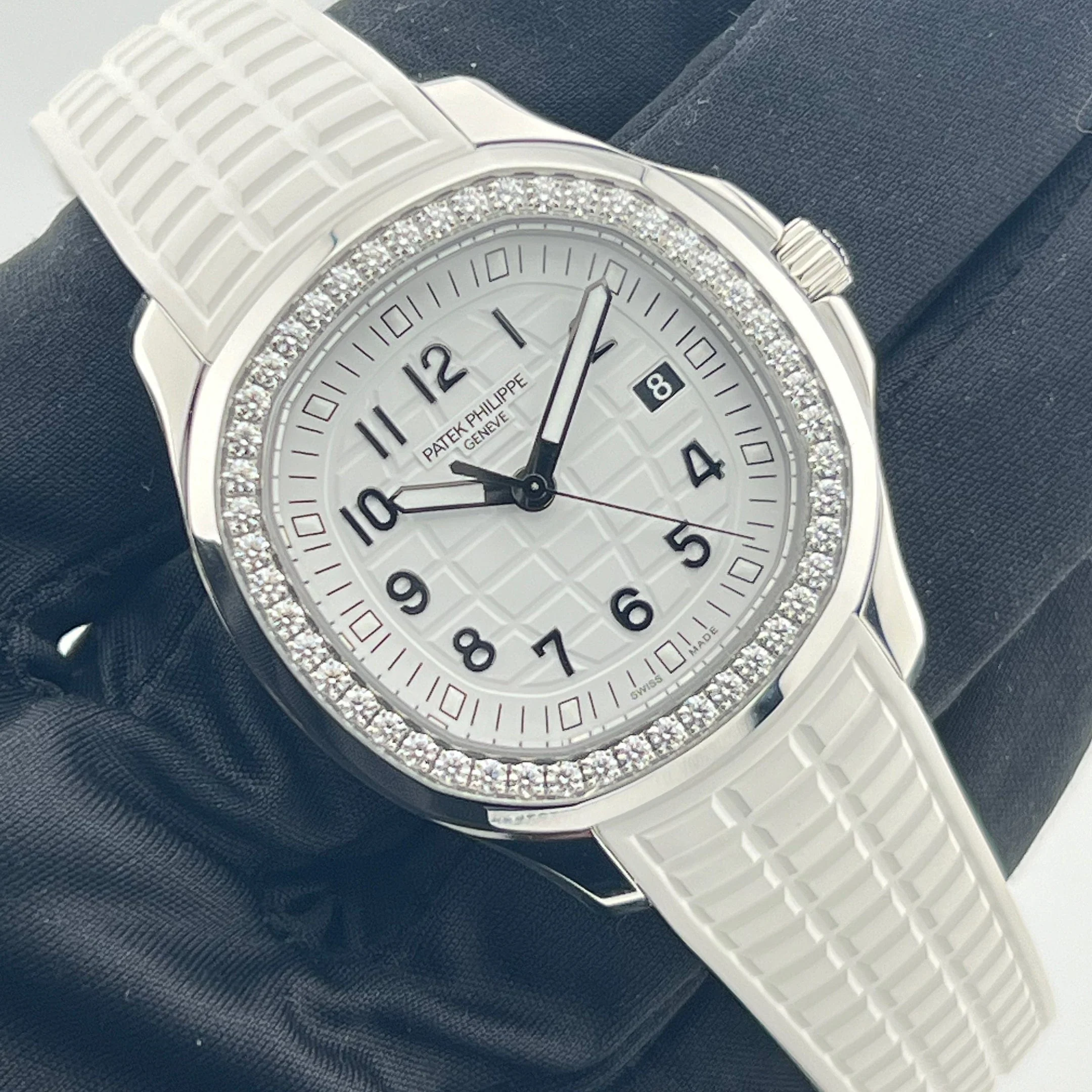 Patek Philippe Aquanaut Luce 5267/200A-010 Stainless Steel White Dial Diamond Bezel (2025)