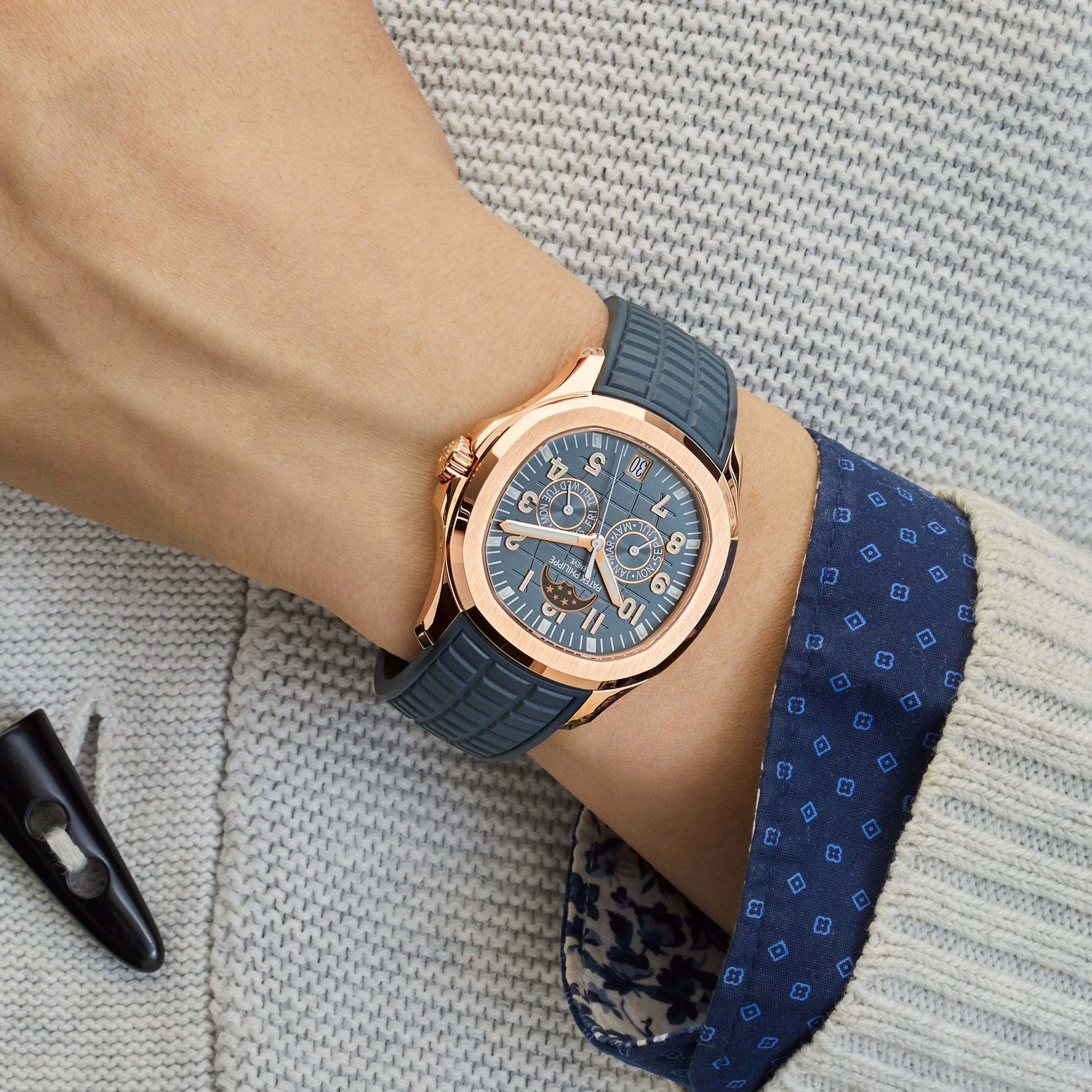 Patek Philippe Aquanaut Luce 5261R-001 Annual Calendar Moon Phases Rose Gold Blue-Gray Dial (2025)