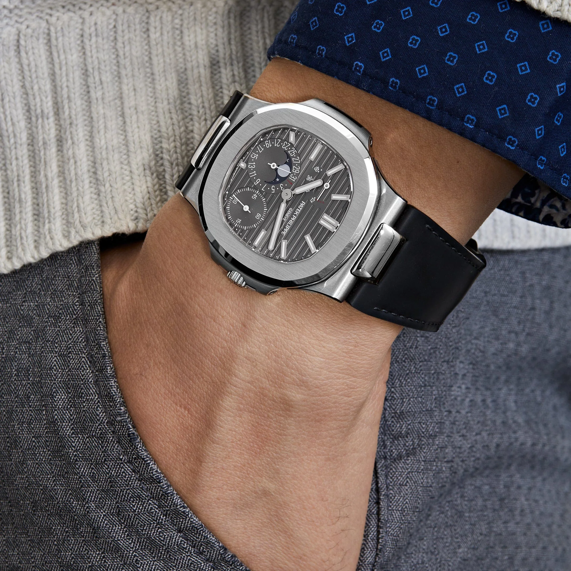 Patek Philippe Nautilus 5712G-001 Moon Phases (2024)
