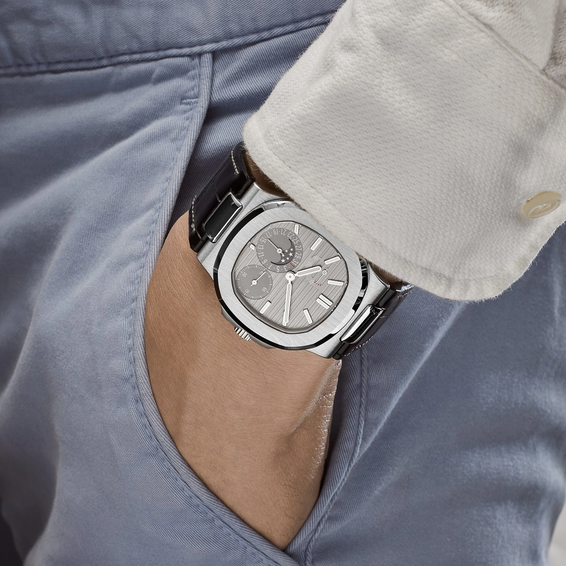 Patek Philippe Nautilus 5712G-001 Moon Phases (2022)