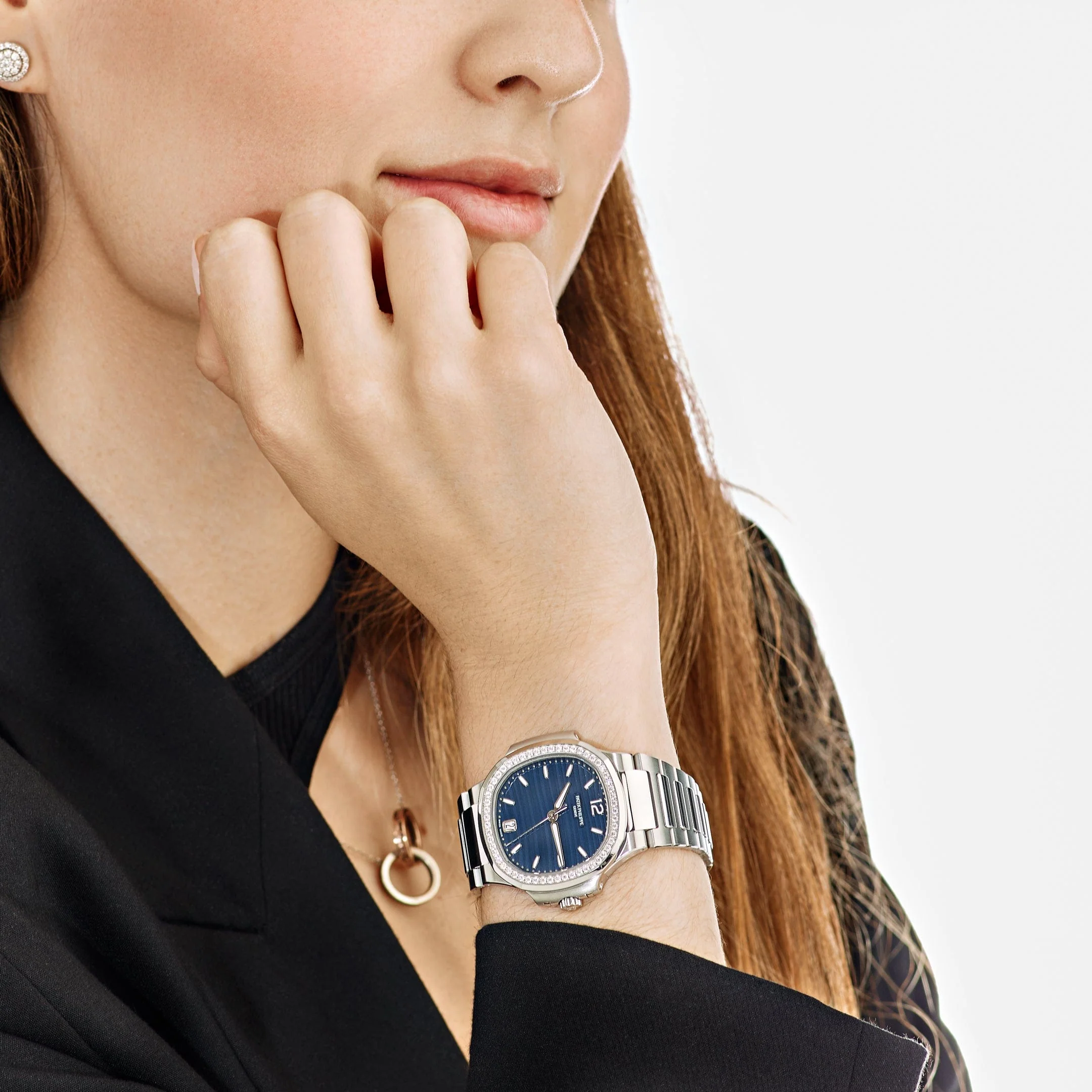 Patek Philippe Nautilus 7118/1200A-001 'Ladies' Blue Dial Diamond Bezel