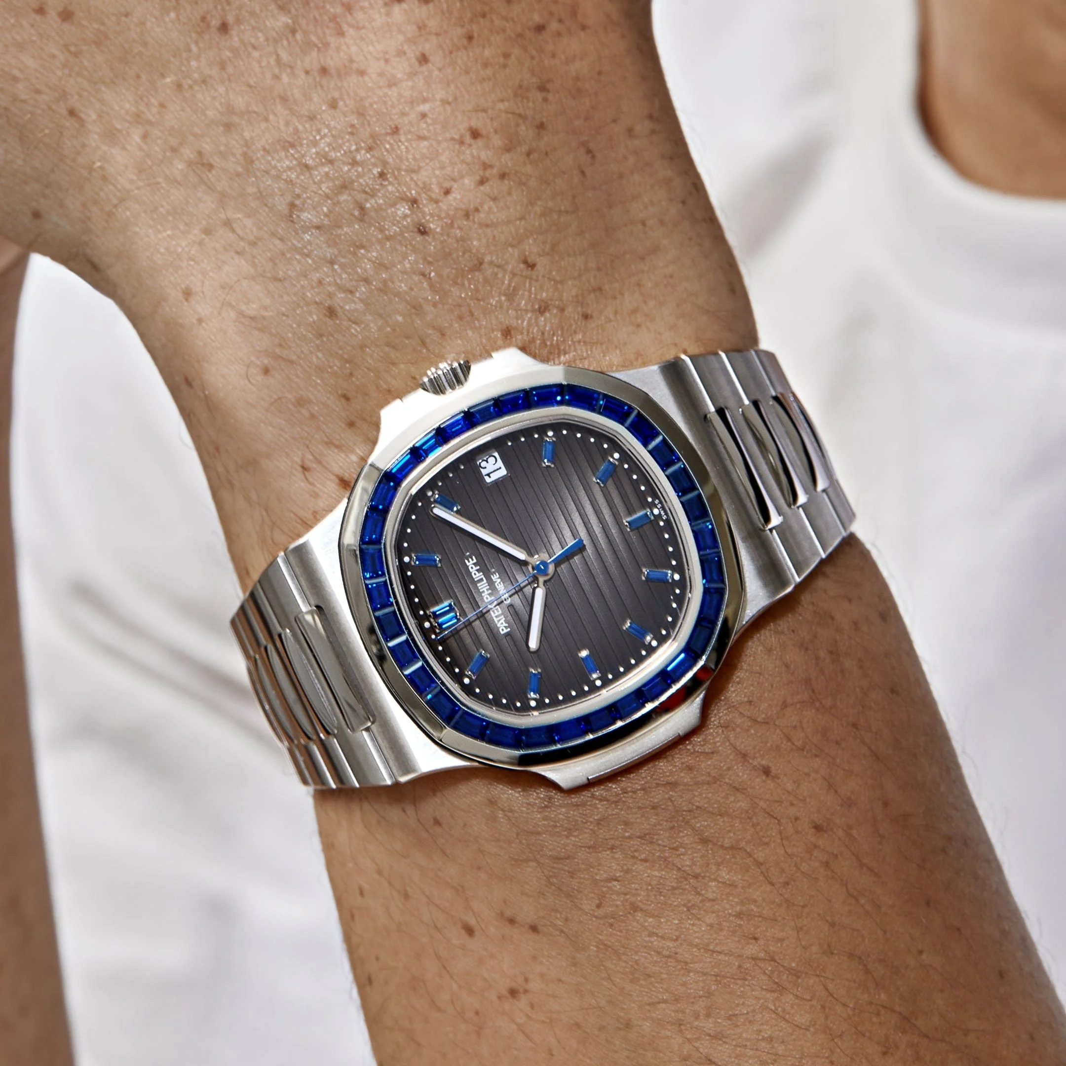 Patek Philippe Nautilus 5711/111P-001 Platinum Blue Sapphire