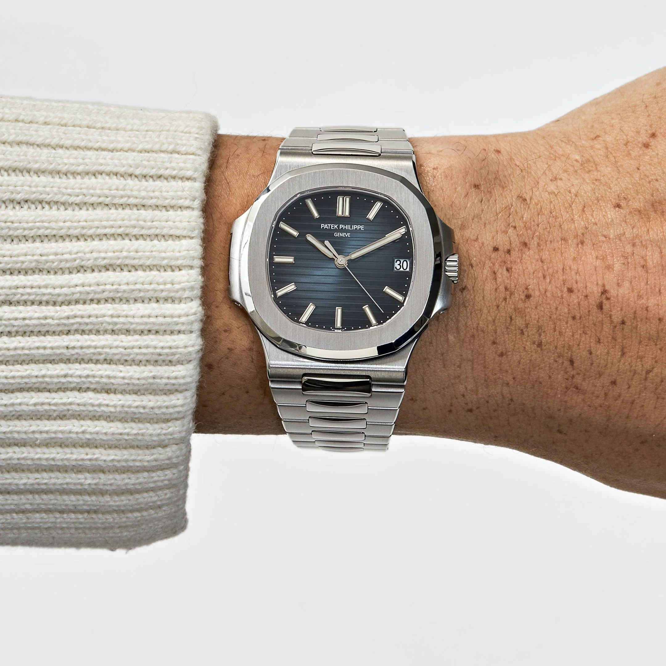 Patek Philippe Nautilus 5711/1A-010 Date Stainless Steel Blue Dial