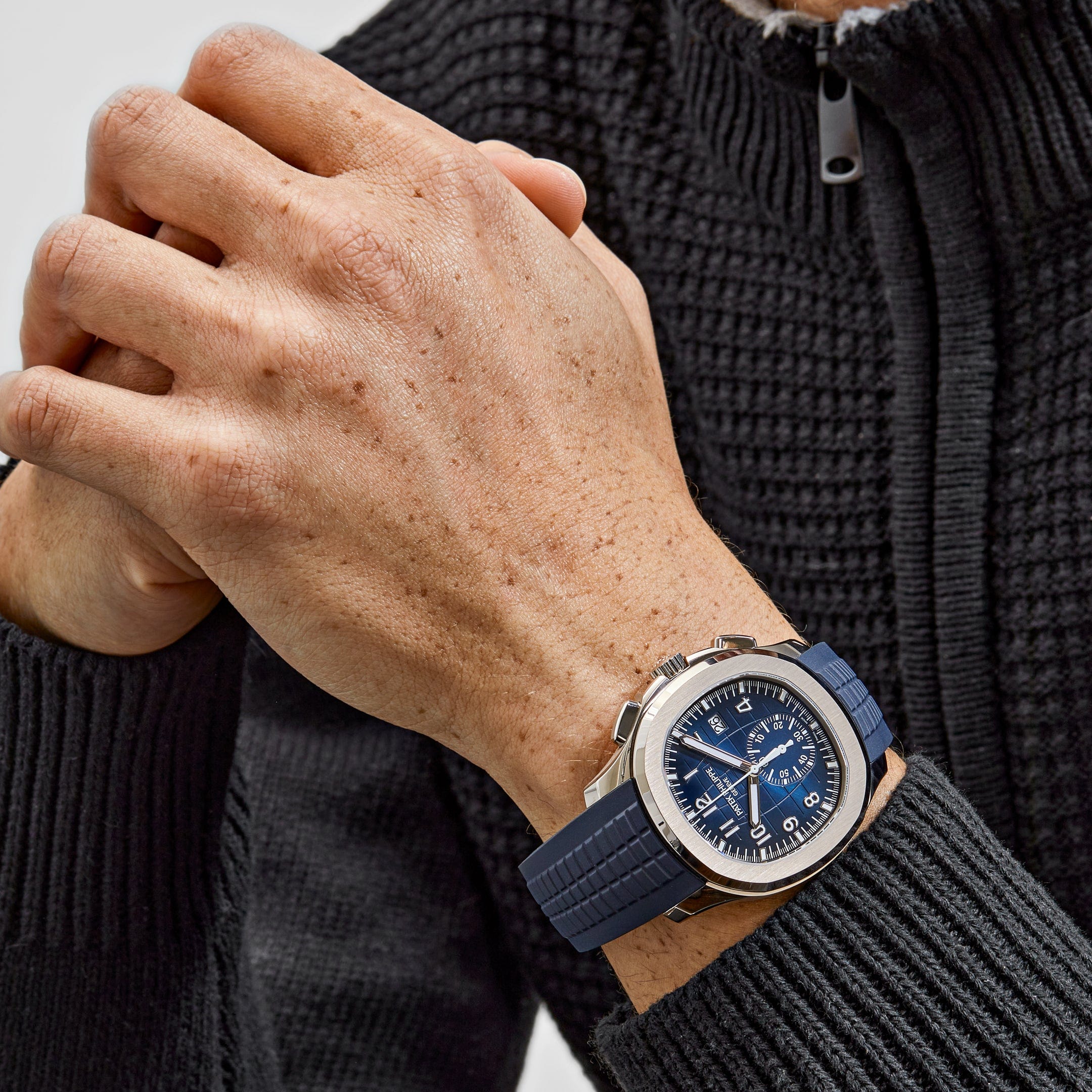 Patek Philippe Aquanaut 5968G-001 White Gold Blue Dial (2022)