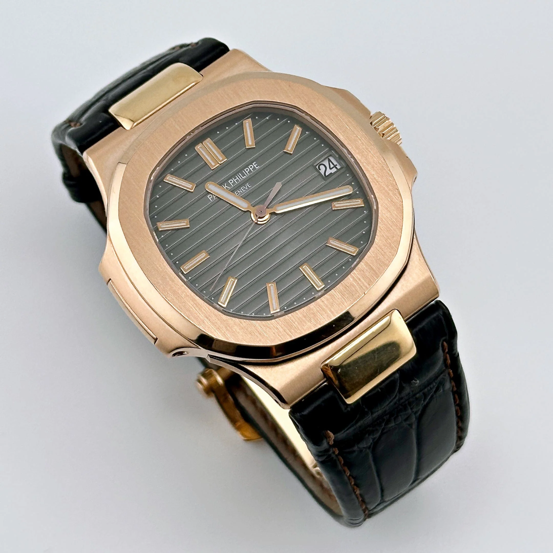 Patek Philippe Nautilus 5711R-001 Rose Gold Brown Dial