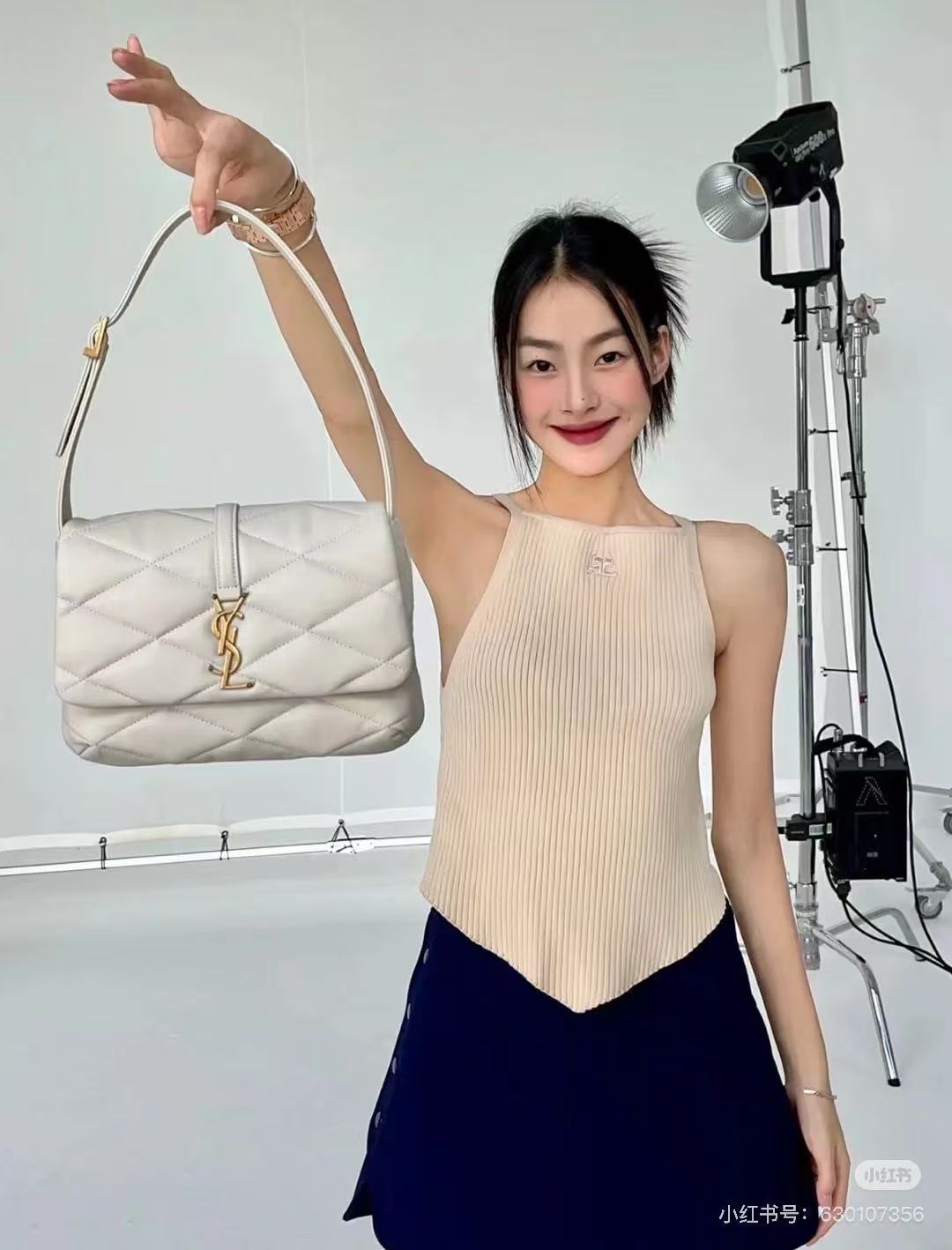 SAINT LAURENT圣罗兰 YSL LE57系列 金标Logo菱形绗缝翻盖 羊皮革 腋下包单肩包 女款 白色