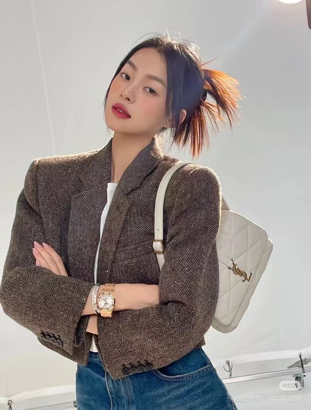 SAINT LAURENT圣罗兰 YSL LE57系列 金标Logo菱形绗缝翻盖 羊皮革 腋下包单肩包 女款 白色