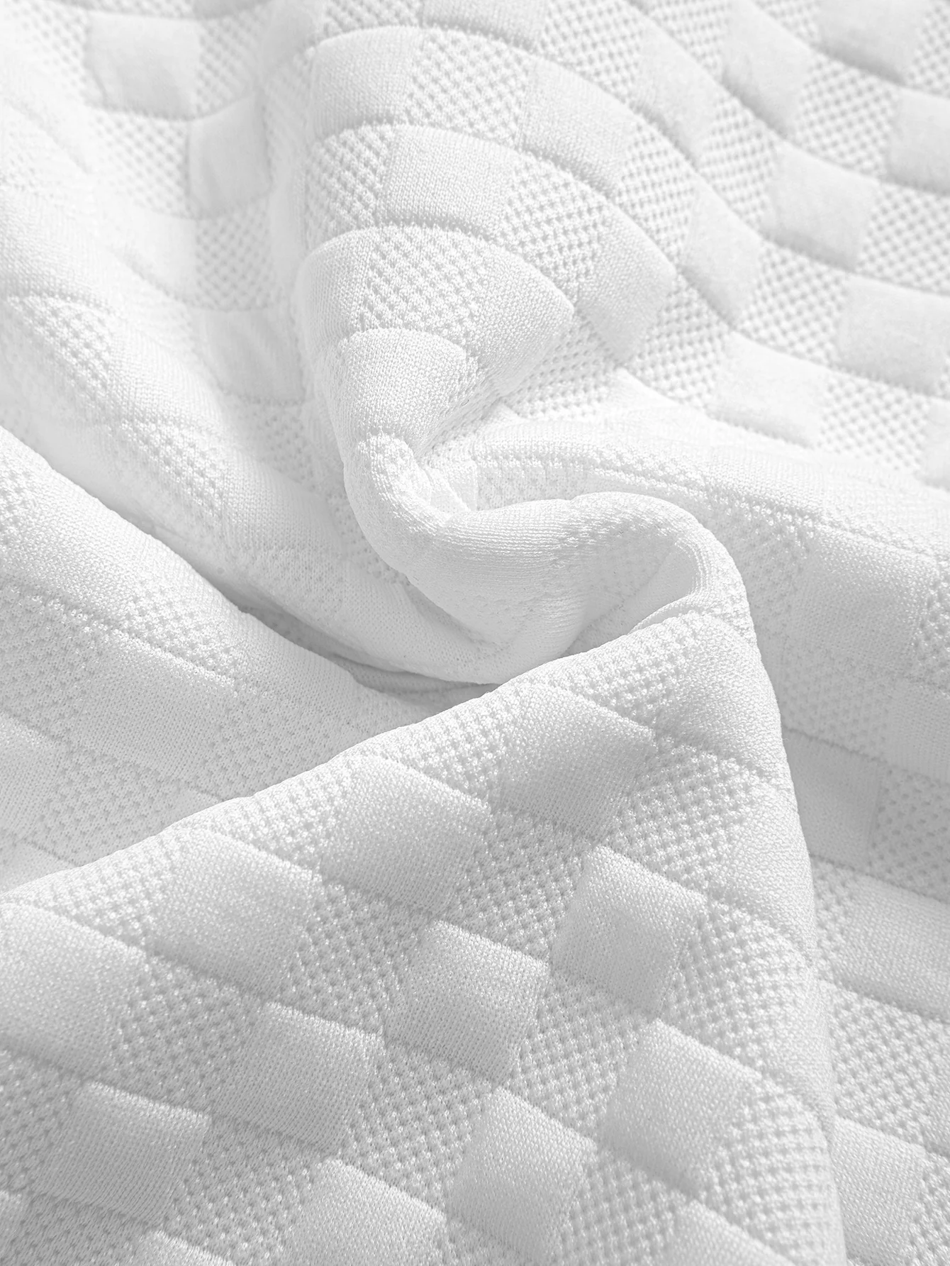 Checkerboard Jacquard  Arc Hem Hooded T-Shirt