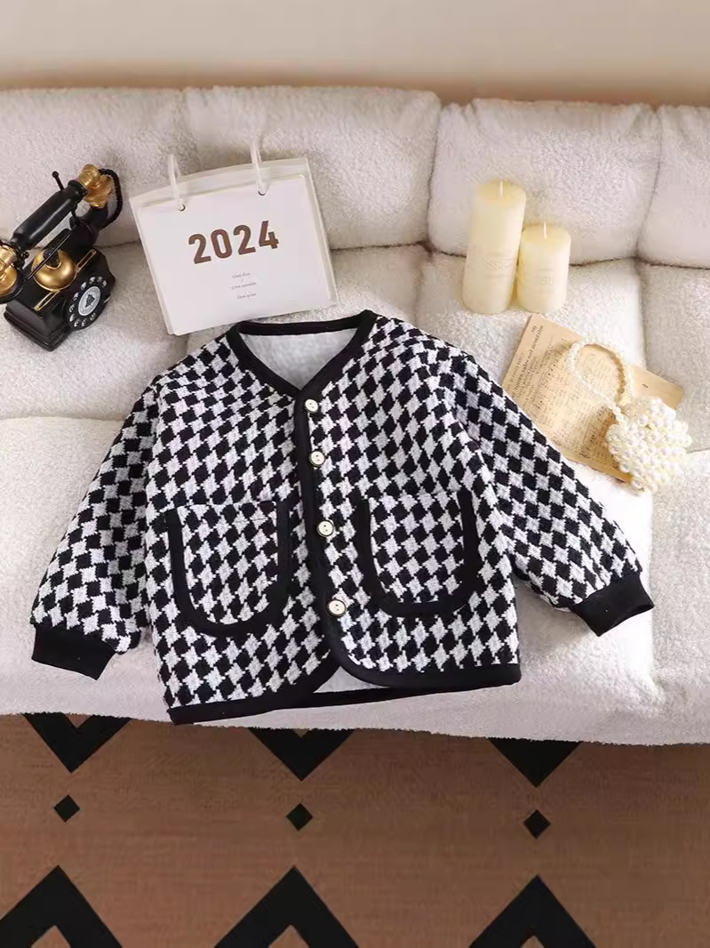 Girls' Houndstooth Coat - Chic & Versatile Cardigan Top for Spring & Autumn Kids' Wear