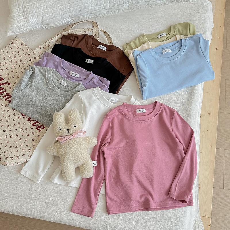 Kids' White Long-Sleeve Loose T-Shirts: Outerwear for Boys & Girls, Cute Undershirts for Toddlers, Facial Mask Fabric Tees