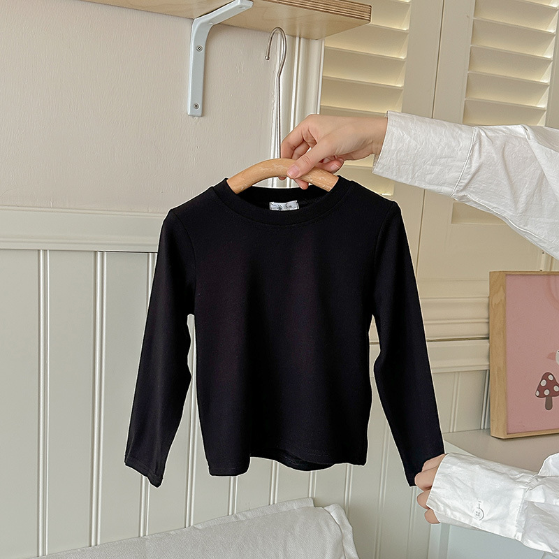 Kids' White Long-Sleeve Loose T-Shirts: Outerwear for Boys & Girls, Cute Undershirts for Toddlers, Facial Mask Fabric Tees