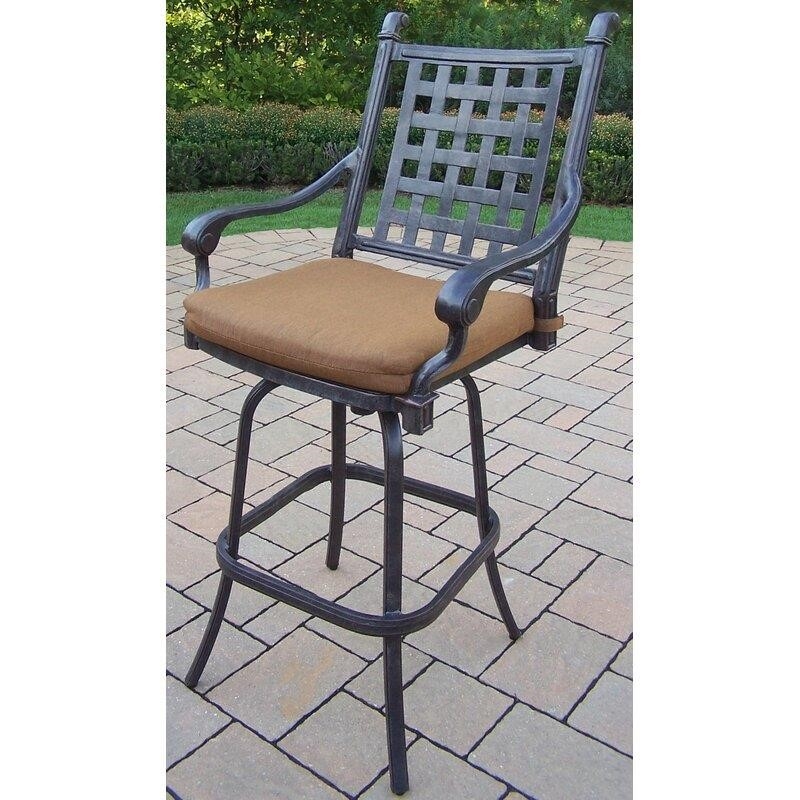 Vandyne Round 4 - Person 36.25'' Long Bar Height Dining Set with Cushions