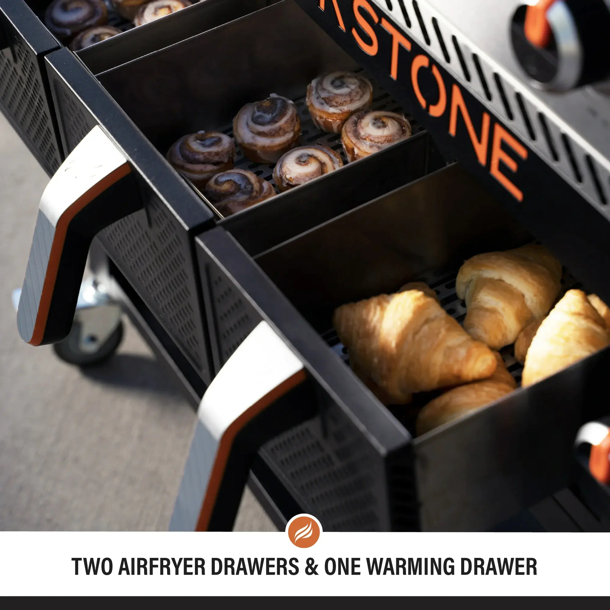 Blackstone 36in. Griddle with Hood & Front Shelf