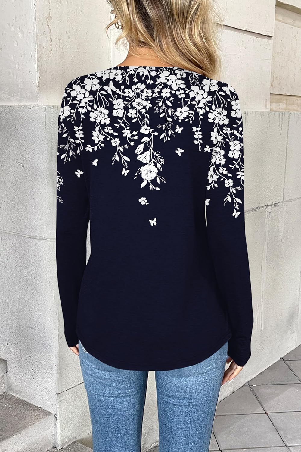 Zeagoo Women Long Sleeve Tops Dressy Casual V Neck Tshirts Basics Tee 2025 Fall Trendy Clothes