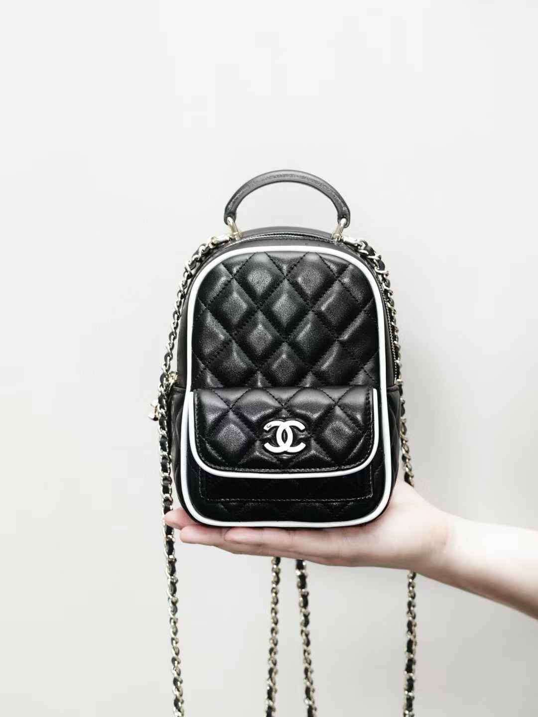 CHANEL 24C mini backpack小背包 小書包 雙肩包 熊貓配色 網紅爆款