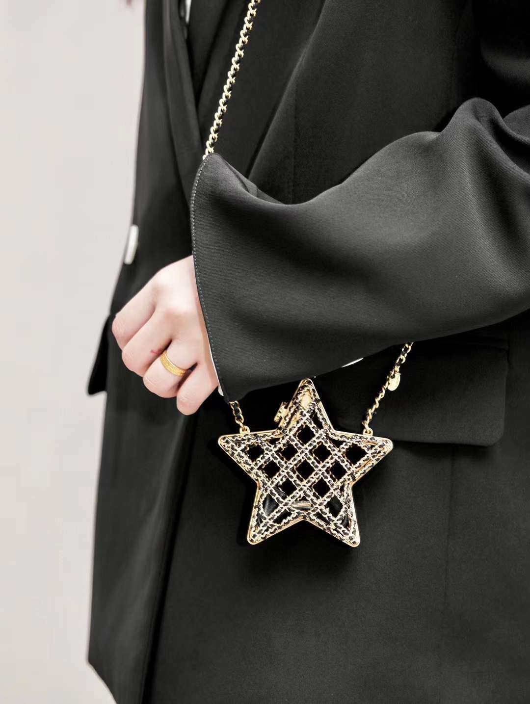 CHANEL 金屬星星晚宴包/小廢包 黑色