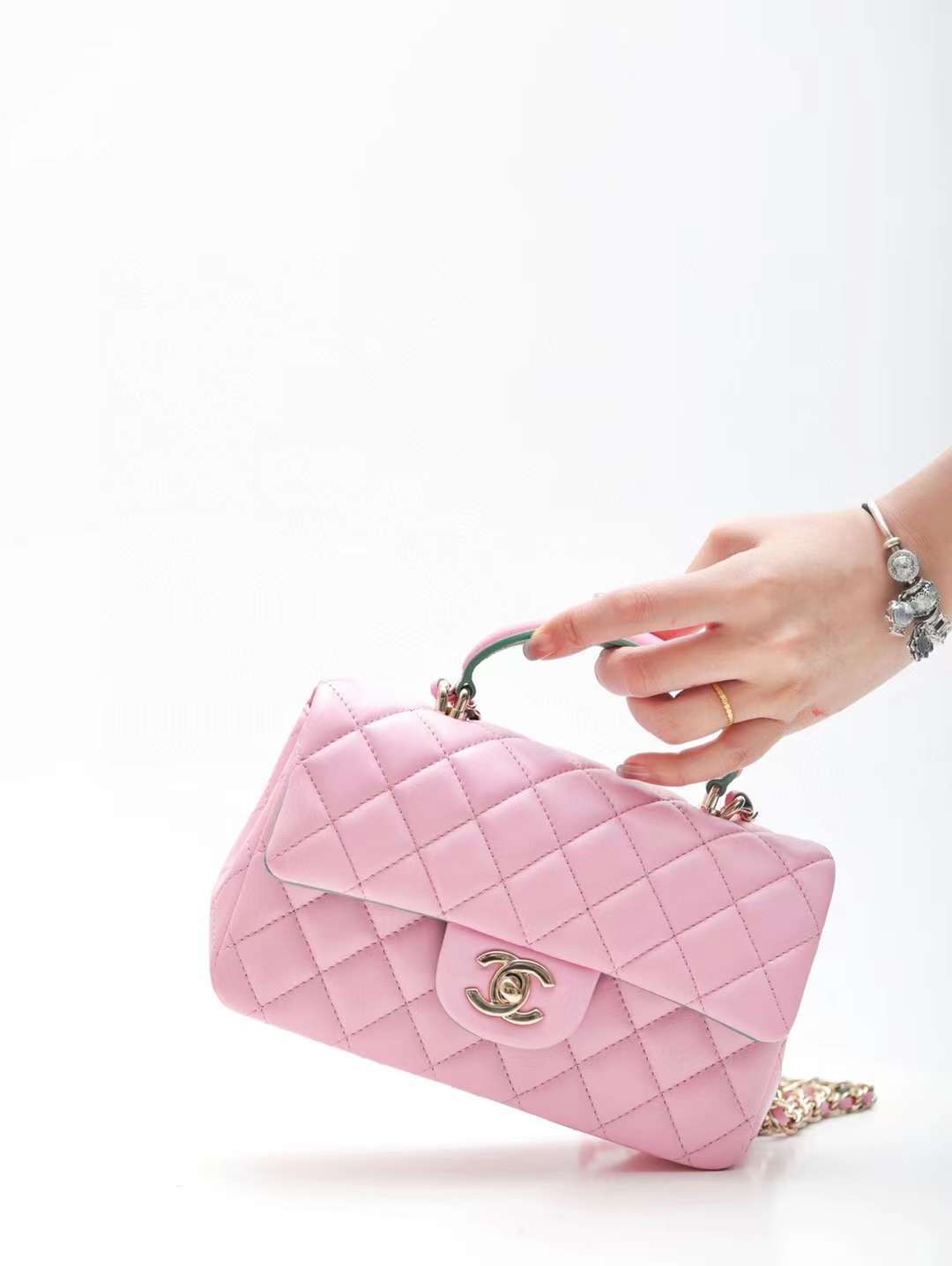 CHANEL 23S CF20 粉拼薄荷綠色手腕包