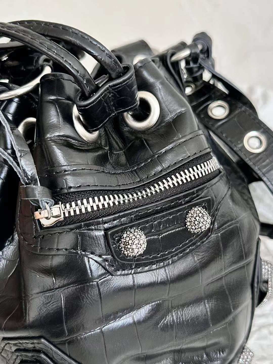 BALEN_GAGA 鱷魚黑鑽 MINI 水桶包