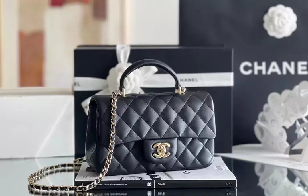CHANEL CF20 羊皮經典黑手提口蓋包