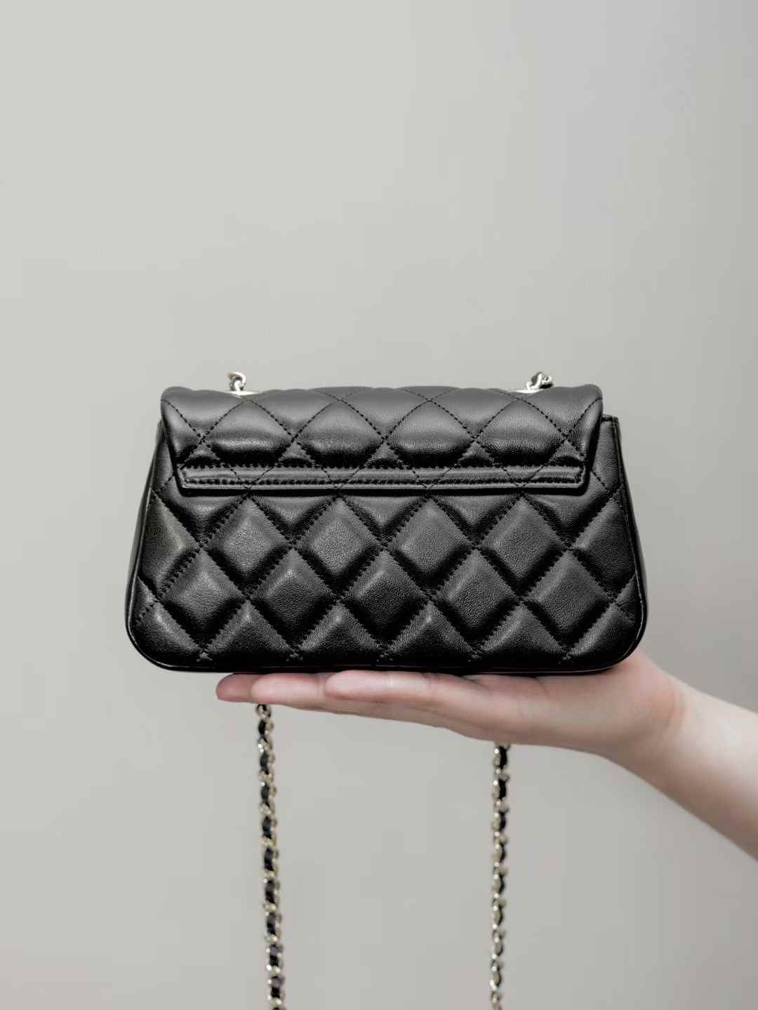 CHANEL 25S鏈條口蓋小廢包(黑色)