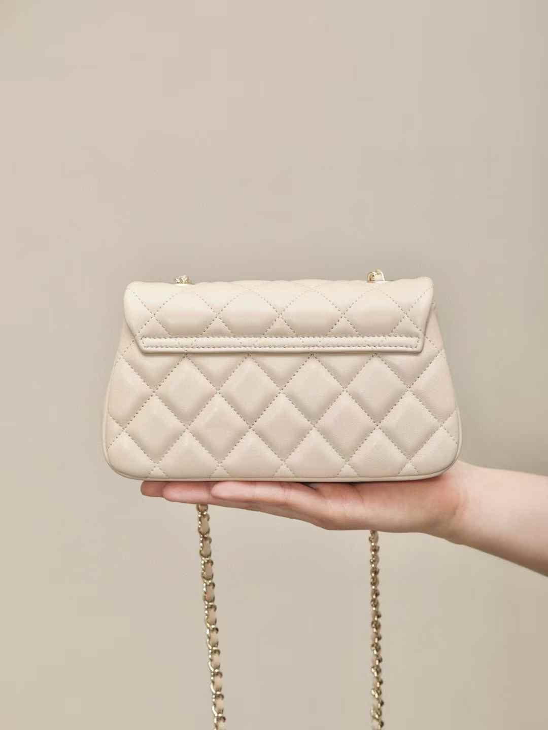 CHANEL 25S鏈條口蓋小廢包(杏色)