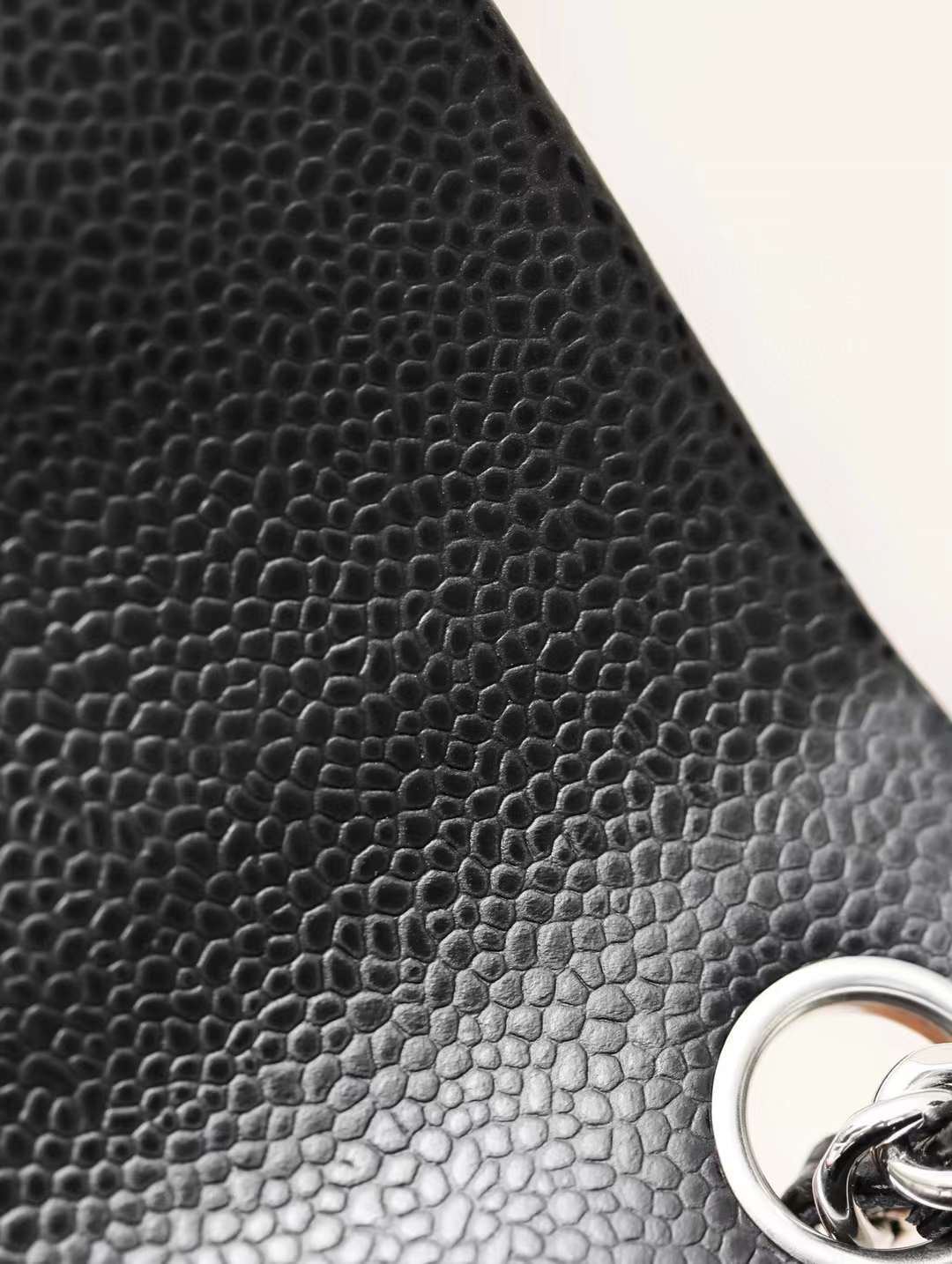 CHANEL CF 經典黑金釦/銀扣牛皮魚子醬口蓋包 方胖子 17CM