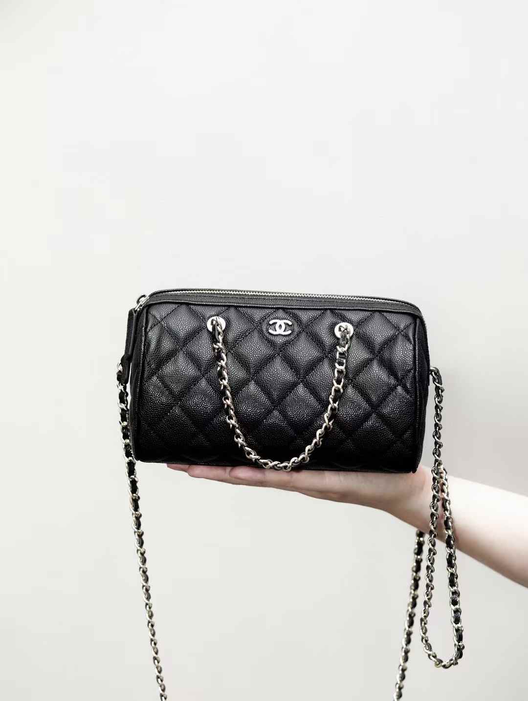 CHANEL 25P 鏈條保齡球包