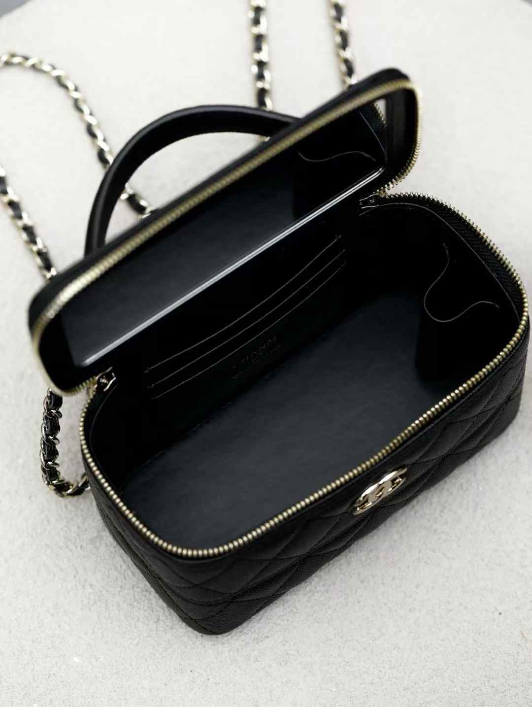 CHANEL 25C lp長盒子化妝包