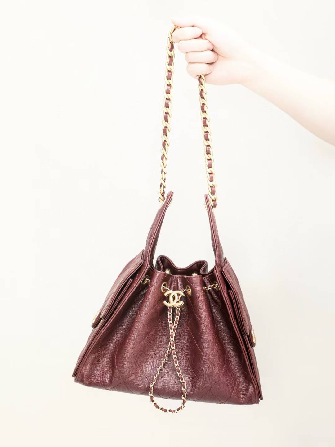 Chanel 25C hobo 抽繩水桶包 早春系列 酒紅魚子醬