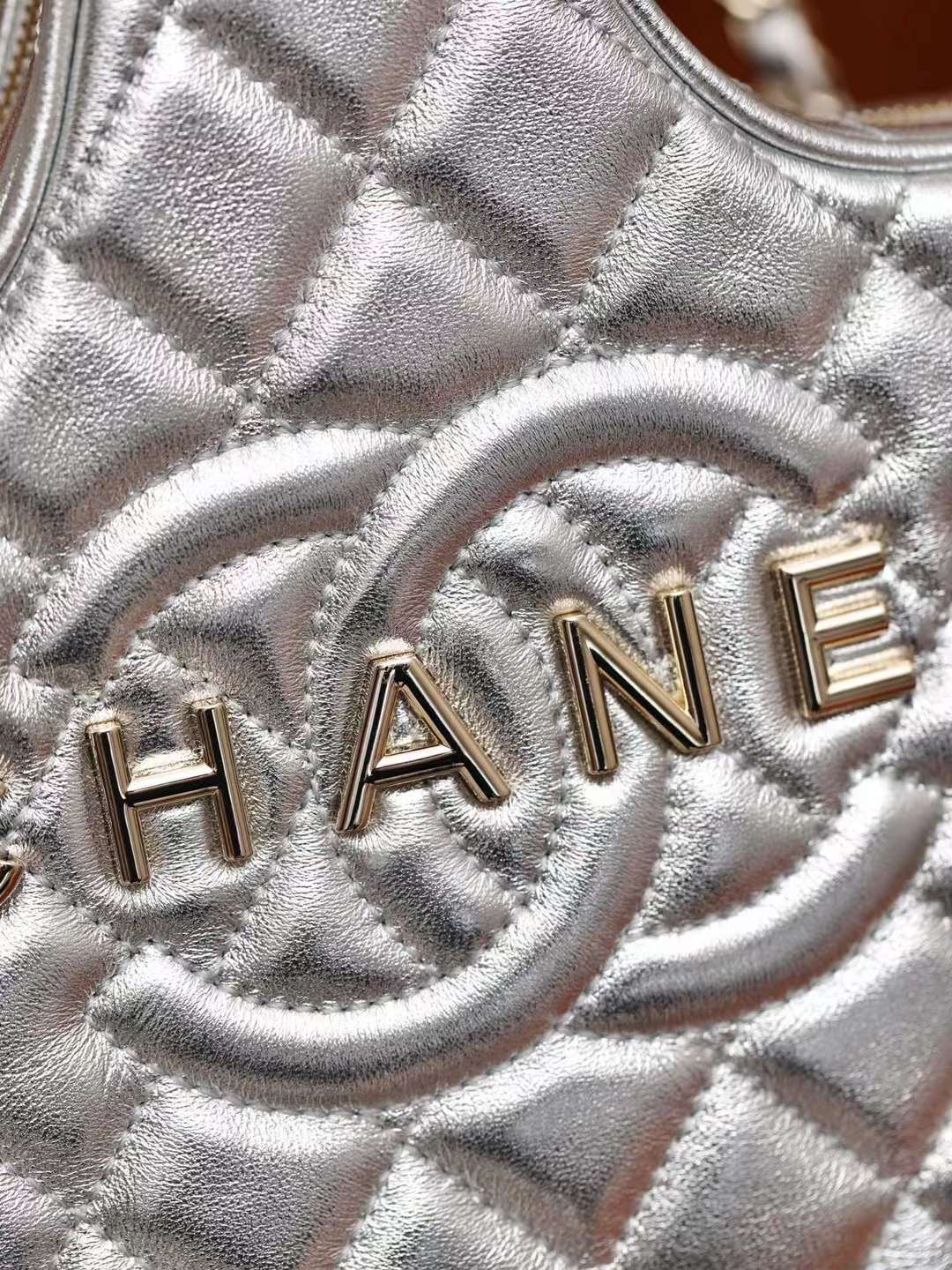 CHANEL 24C 星星斜背包 銀色