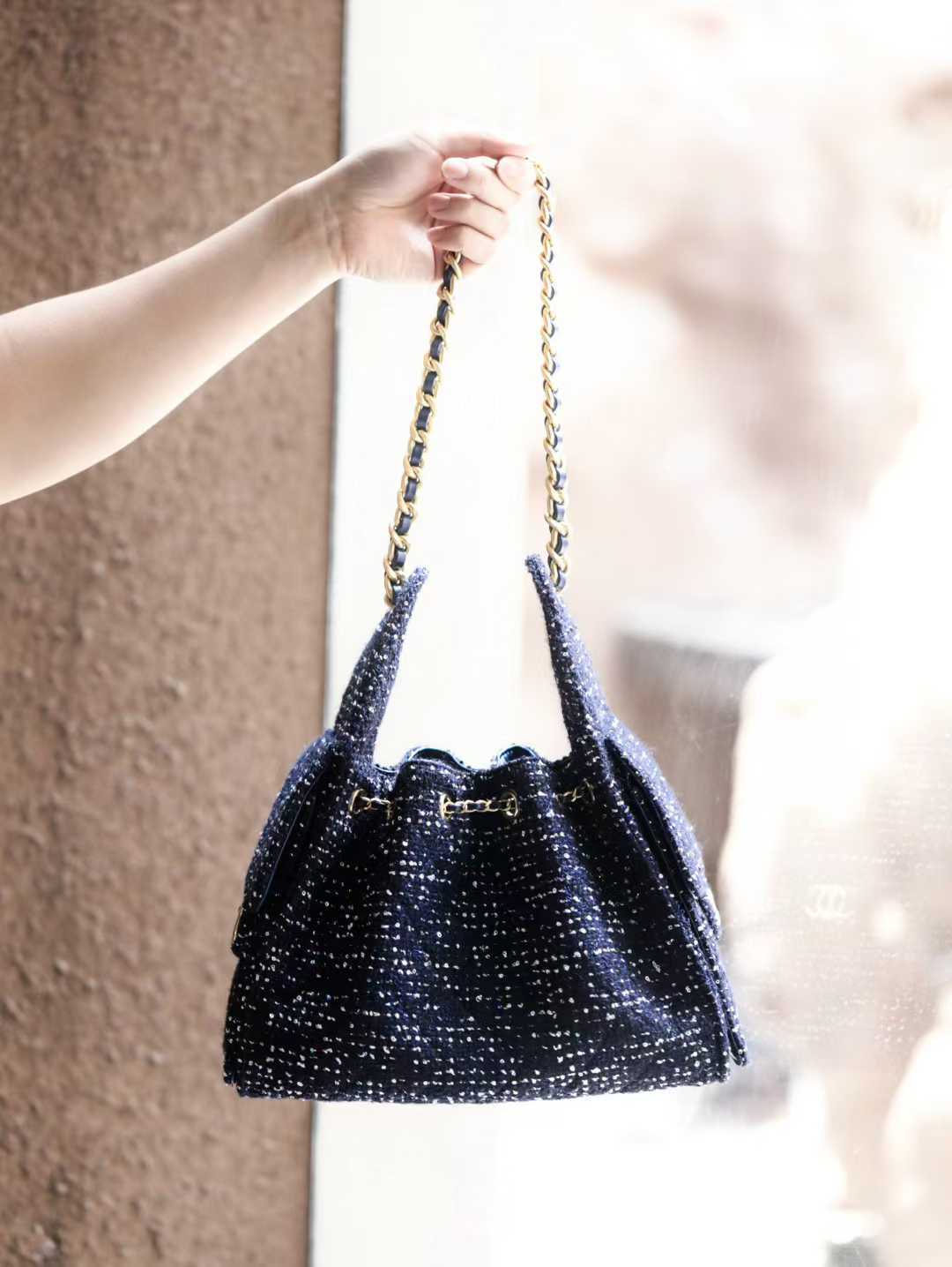 Chanel 25C hobo 抽繩水桶包 寶藍毛呢