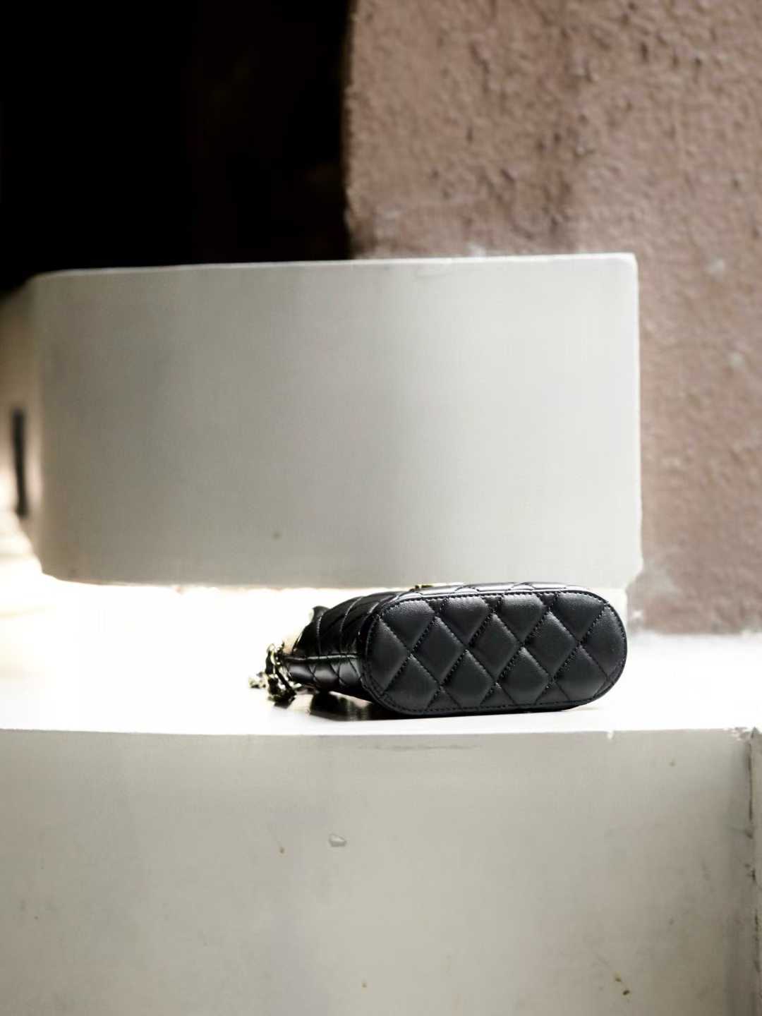 CHANEL 25A 麂皮款 豎版 貝殼包