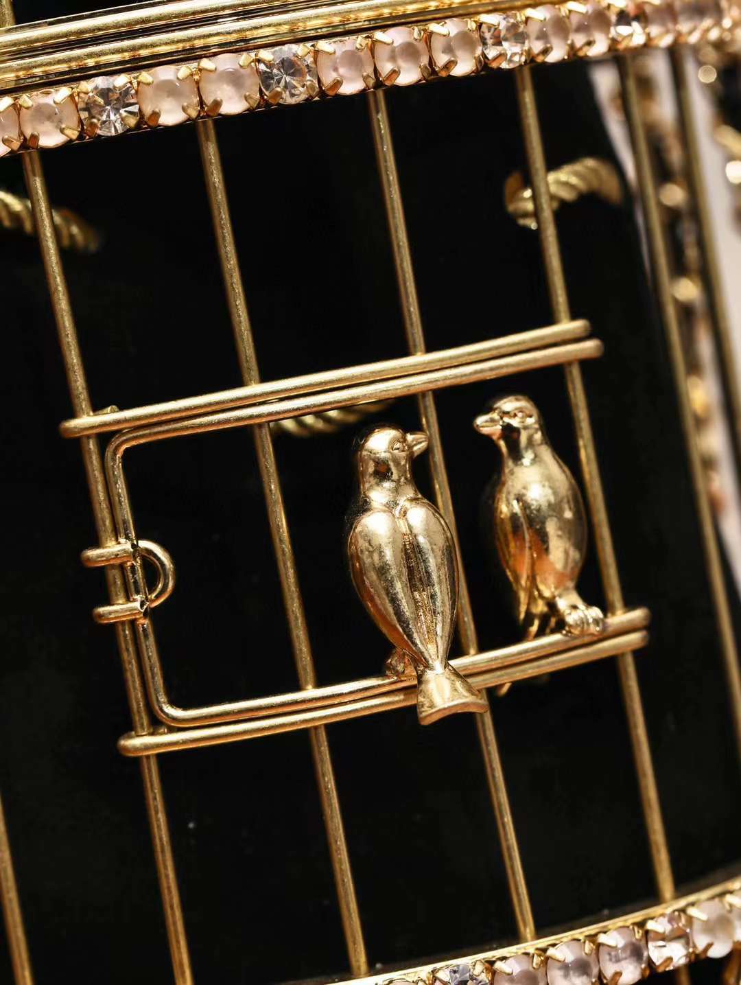 CHANEL 走秀款 金屬鳥籠鏈條包 黑色