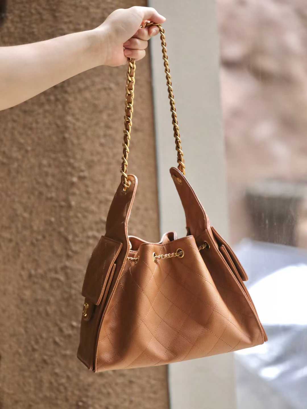 Chanel 25C hobo 抽繩水桶包 早春系列 泰奶色魚子醬