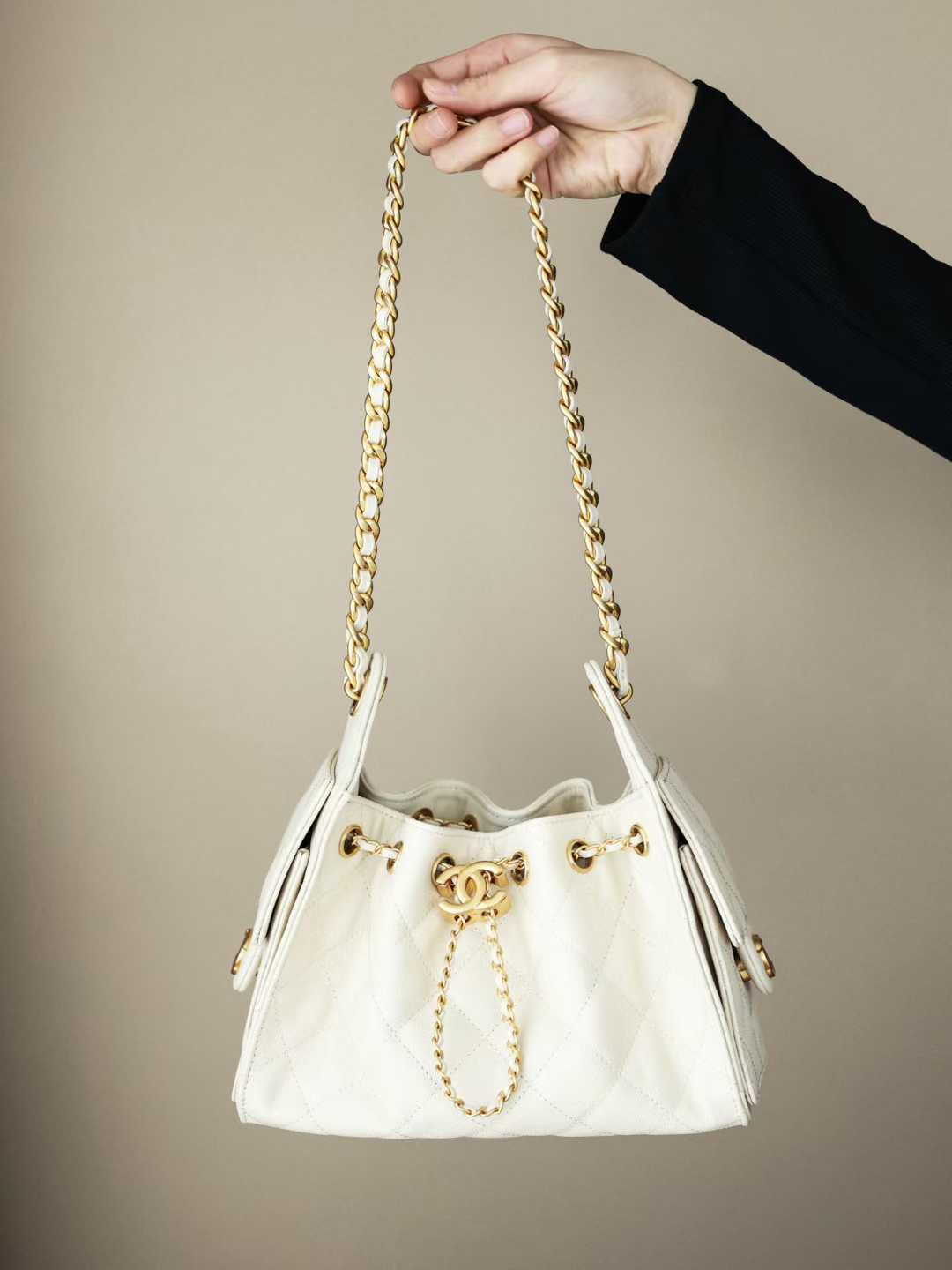 CHANEL 26C｜嬉皮包 Hobo 25bag mini 米杏色