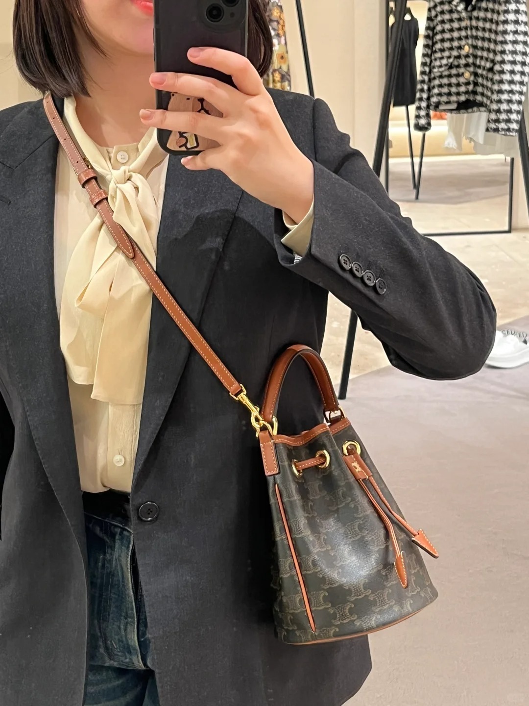 CELINE TEEN CLARA抽繩老花水桶包