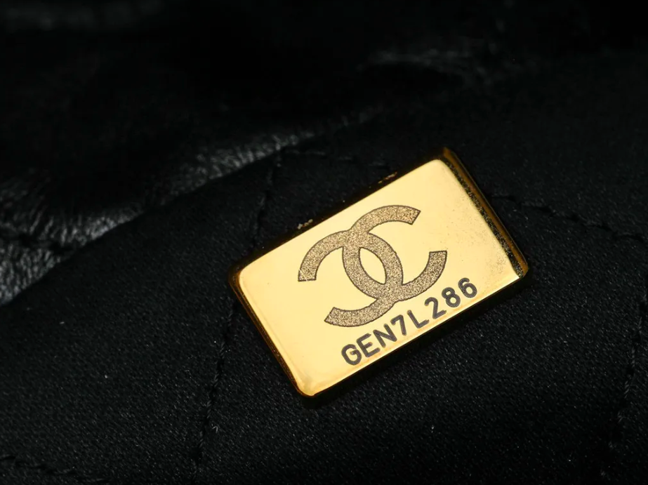 CHANEL 23S 22BAG MINI 珍珠款小水桶包